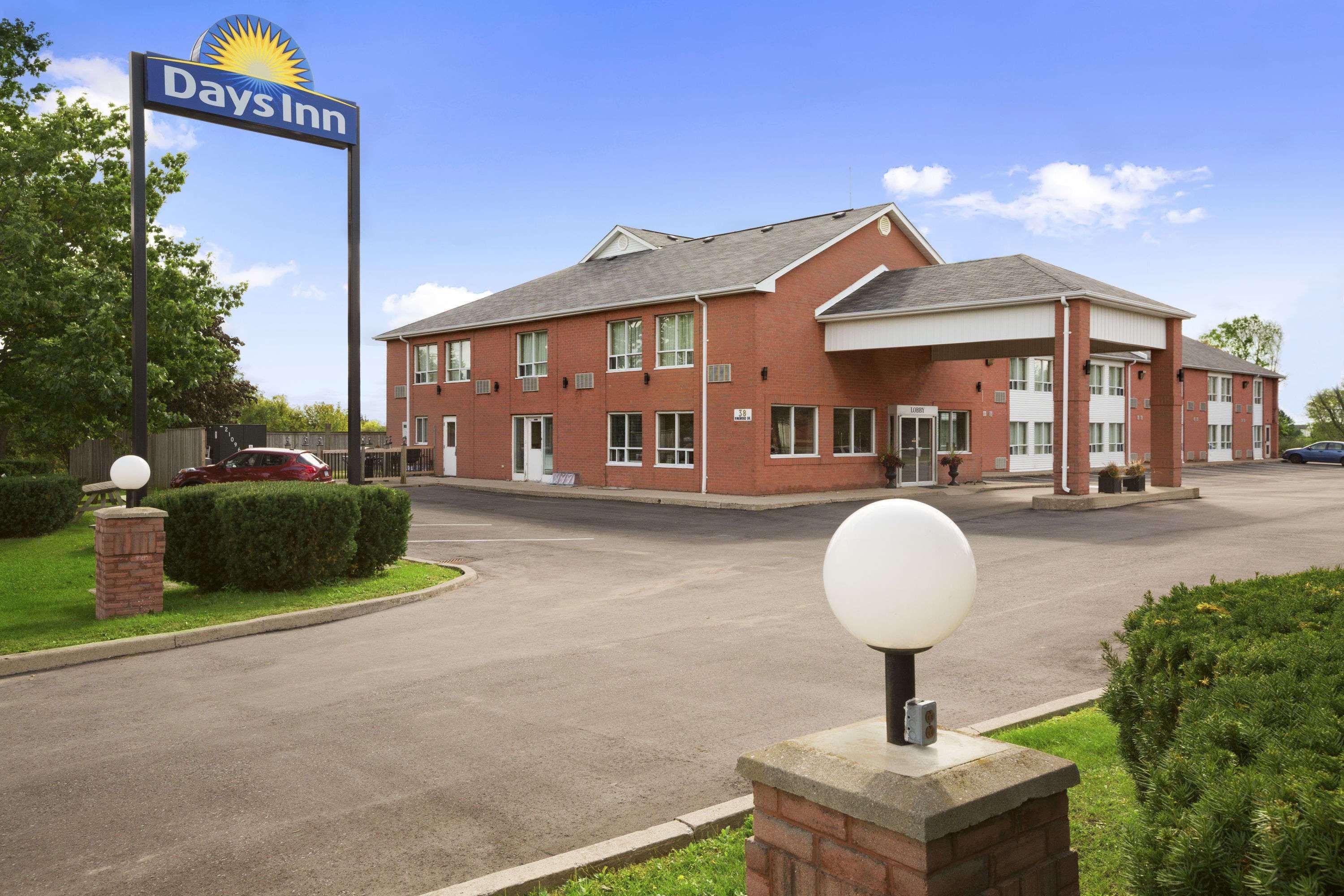 Days Inn By Wyndham Stouffville Exterior foto