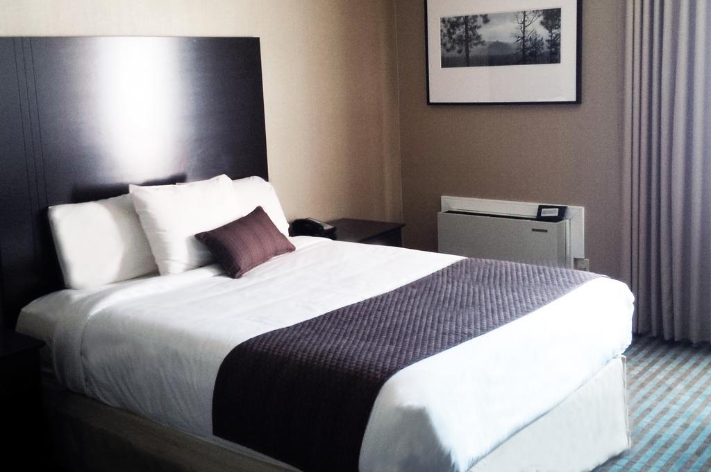 Days Inn By Wyndham Stouffville Exterior foto